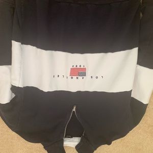 Brandy Melville Half-Zip (in good condition)